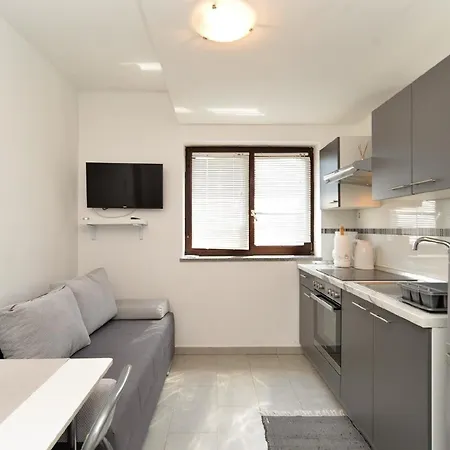Fuer 3 Personen Ca 35 Qm In Fazana, Istrien Istrische Riviera Apartment *