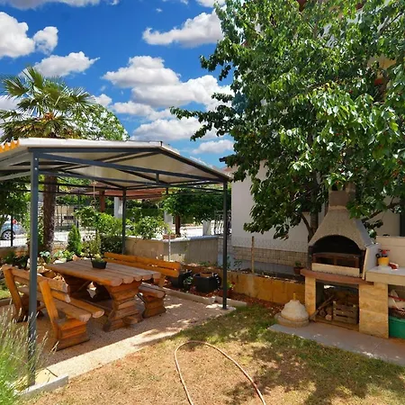 Fuer 3 Personen Ca 35 Qm In Fazana, Istrien Istrische Riviera Apartment *