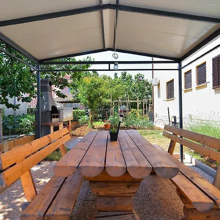 Apartment Fuer 3 Personen Ca 35 Qm In Fazana, Istrien Istrische Riviera Fazana